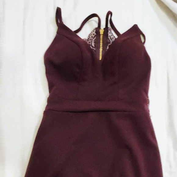 Wine/plum Bodycon Dress with Lace Back - Picture 2 of 7